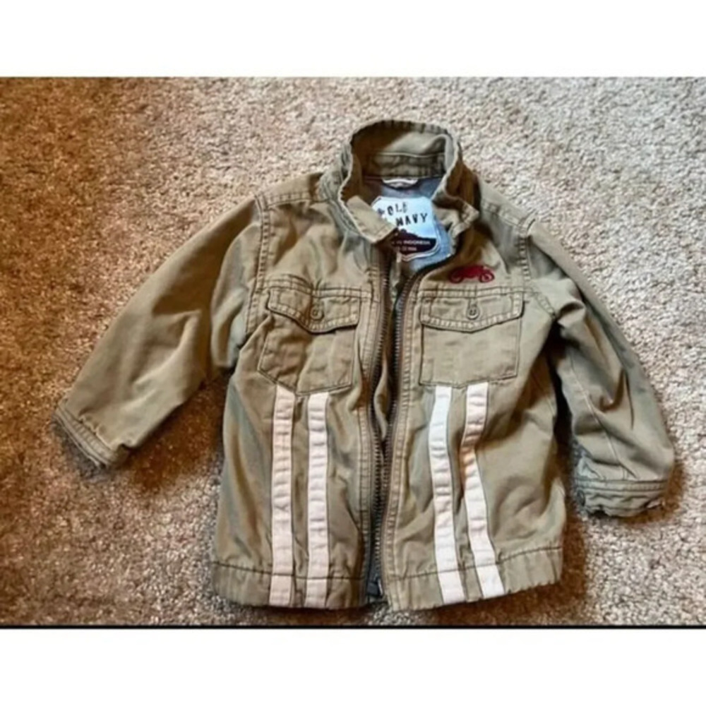 Old‎ Navy Toddler lightweight jacket 18-24 months